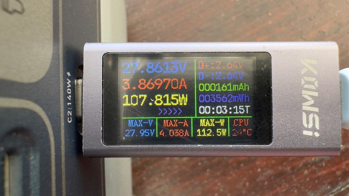 Este medidor de potencia USB barato es sorprendentemente preciso, y lo recomiendo encarecidamente