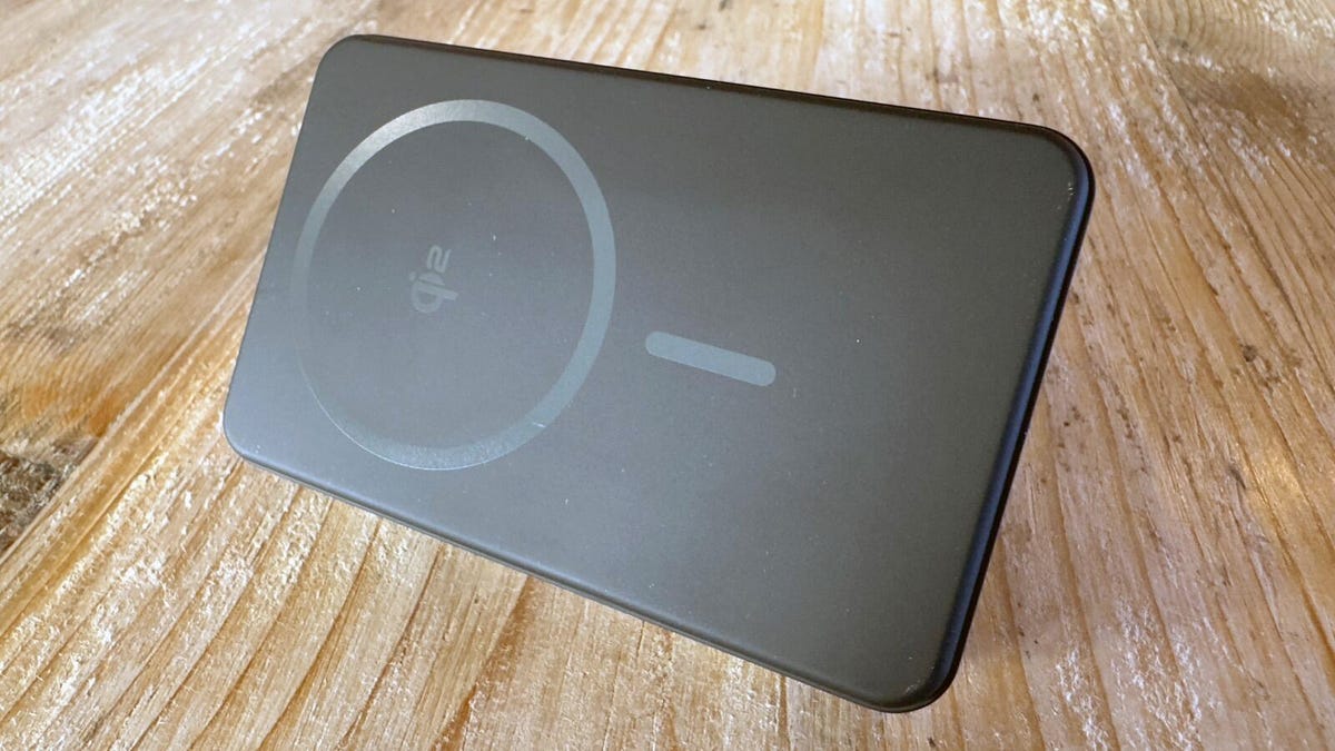 Este banco de energía Magsafe de $ 20 no tiene negocio que sea tan versátil para el precio