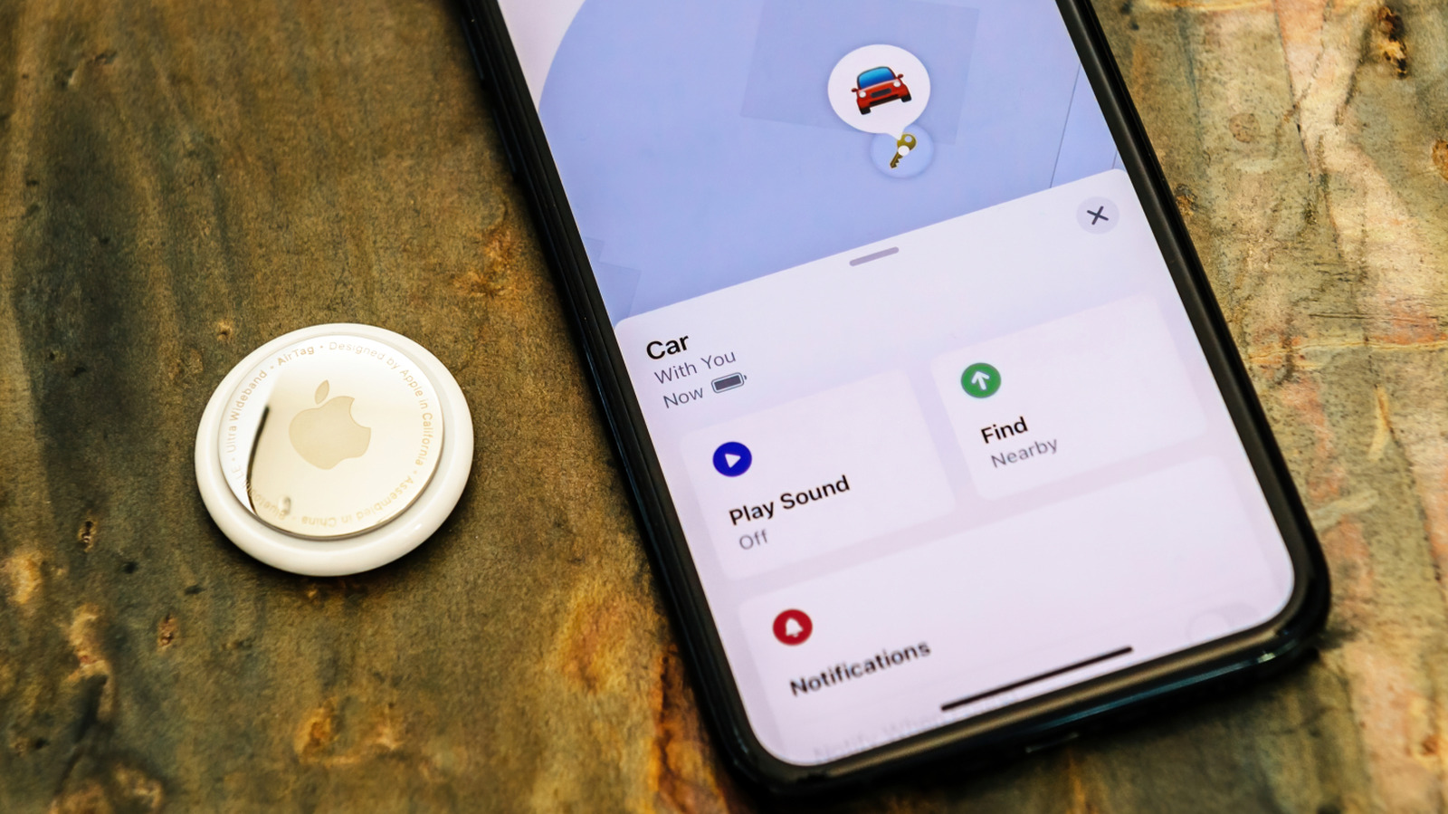 Cómo encontrar un rastreador GPS o avión a su automóvil en su automóvil