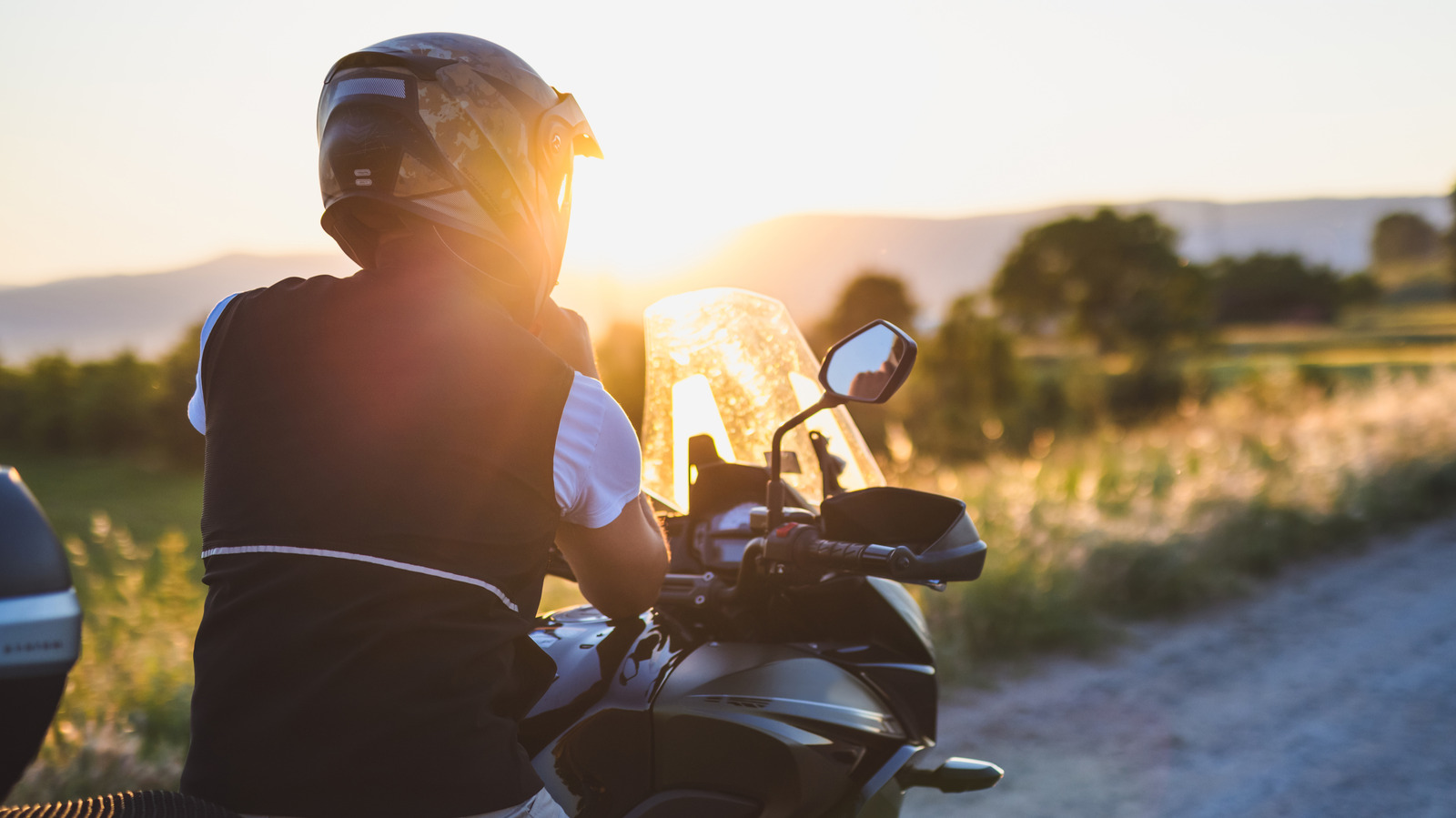5 accesorios de motocicletas que lo ayudarán a conducir en calor extremo