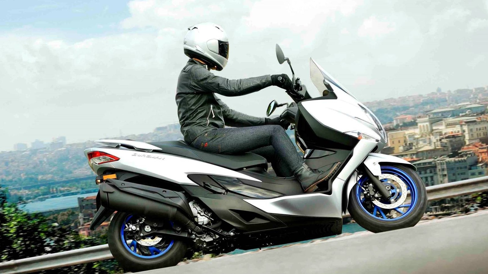 ¿Qué motocicletas tienen una transmisión CVT? (¿Y cómo funciona?)