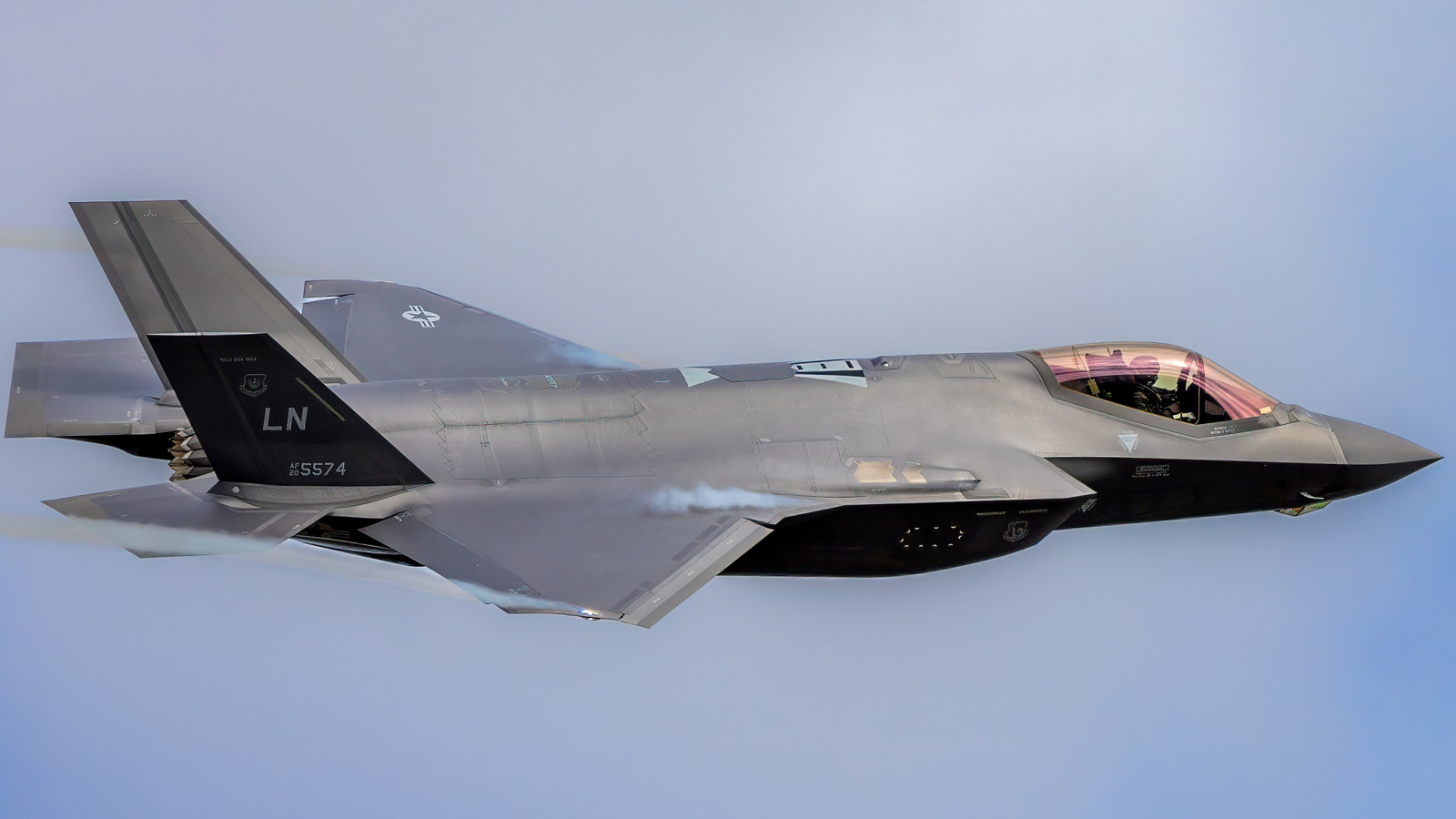 Por qué quiere que Estados Unidos deje caer el legendario jet