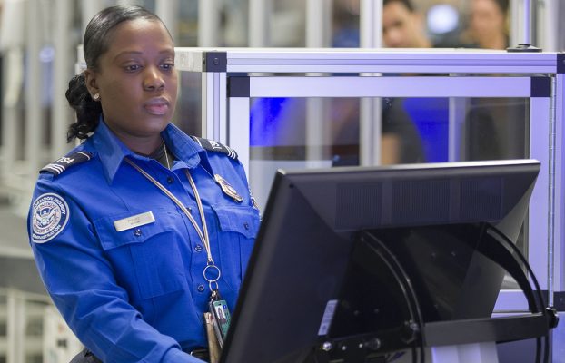 ¿Puedes traer herramientas eléctricas en un avión? Esto es lo que dice la TSA