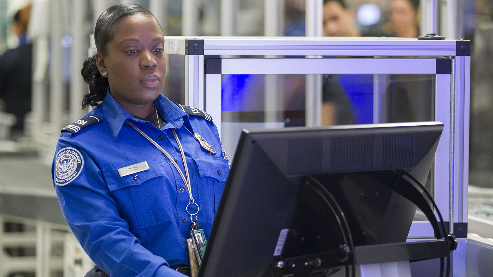 ¿Puedes traer herramientas eléctricas en un avión? Esto es lo que dice la TSA