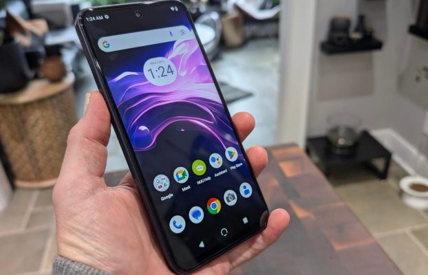 Este teléfono Android de $ 100 me recordó a mi Pixel 9 Pro de la mejor manera