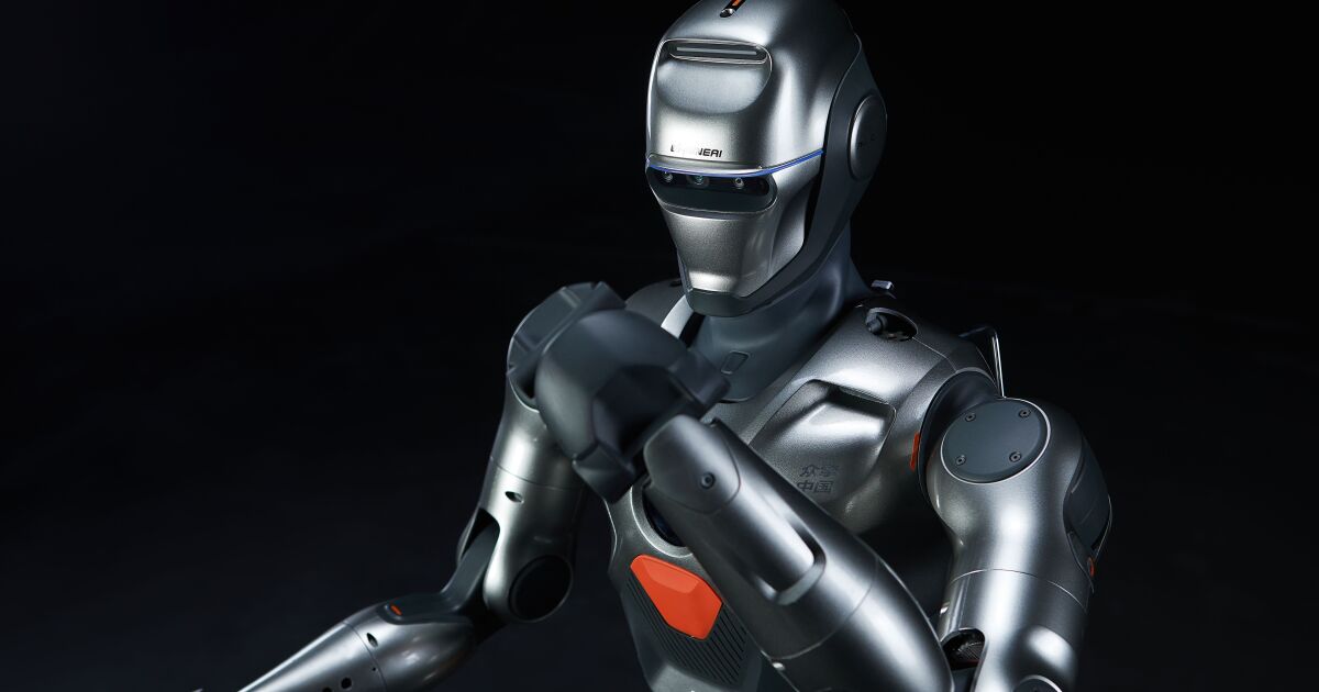 El primer robot humanoide frontal del mundo muestra sus cosas