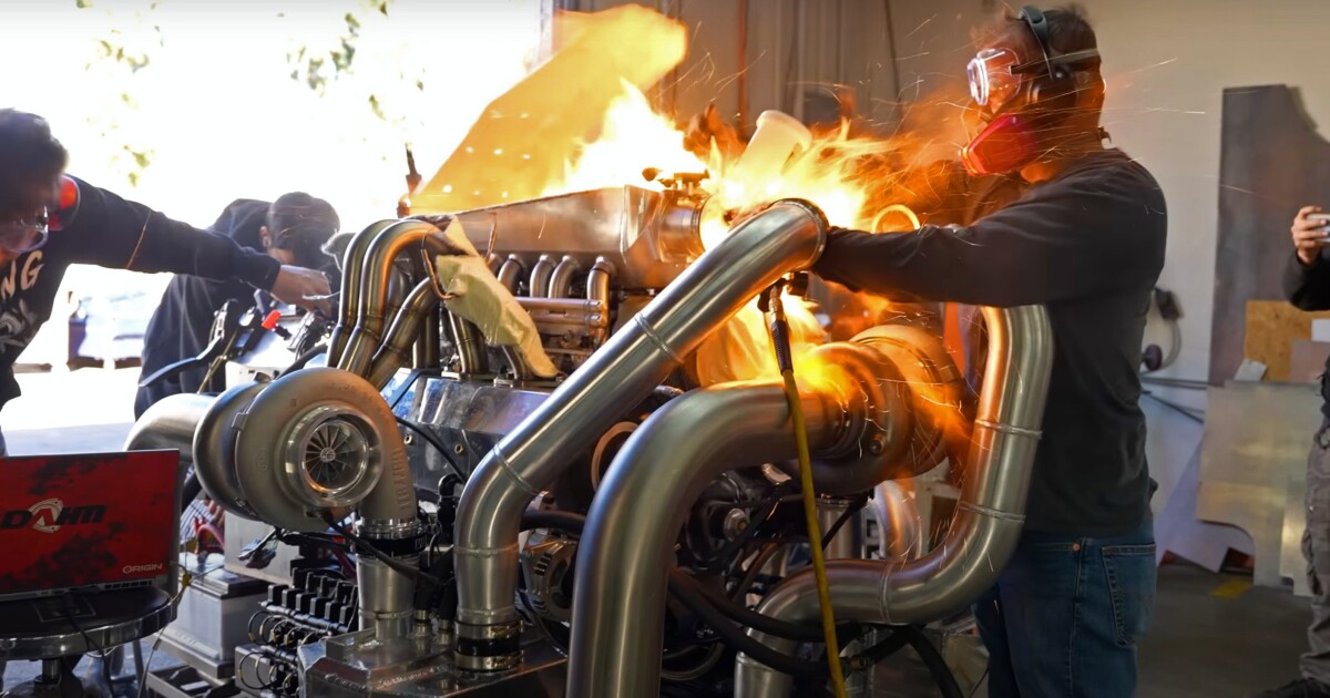Motor de rotor Y12 con tres turbos, ¿qué?