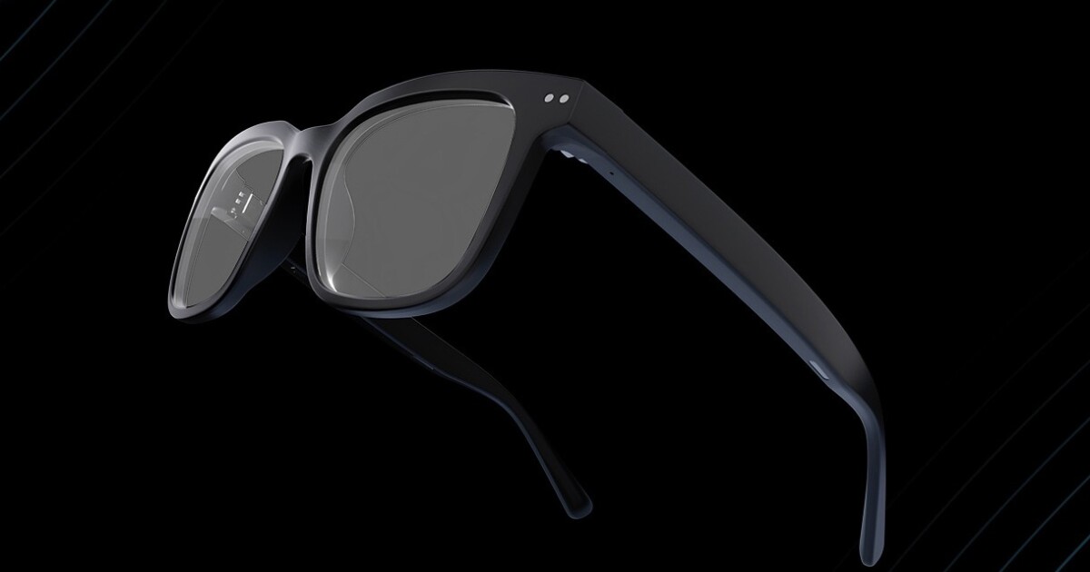 Audífonos invisibles integrados en sus gafas