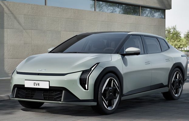 El elegante sedán EV4 de Kia promete un rango de 390 millas para rivalizar con el Modelo 3 de Tesla