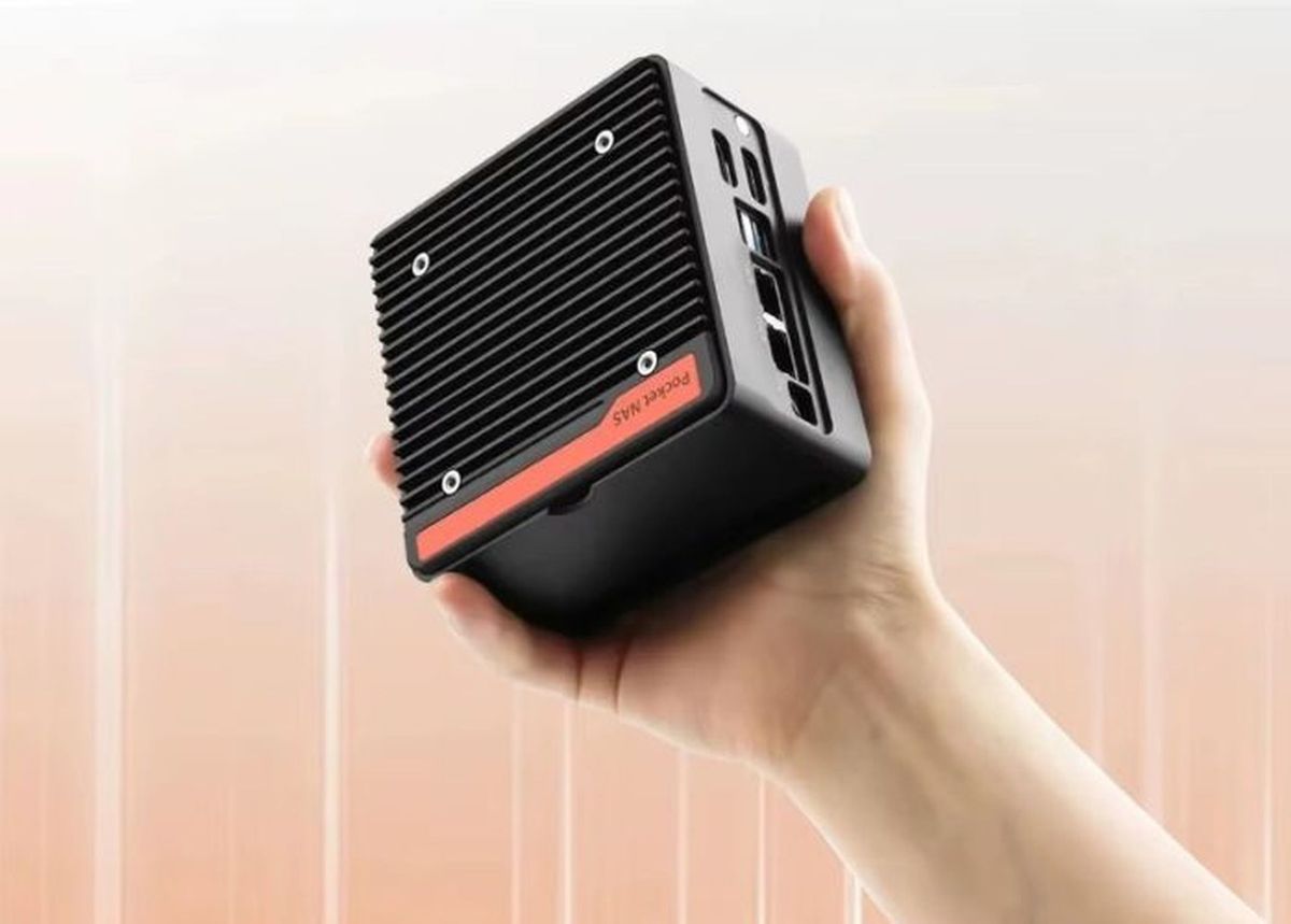 Impulsado por una CPU Intel Core i3 con hasta 32 GB de RAM, este NAS no es tan costoso como piensas