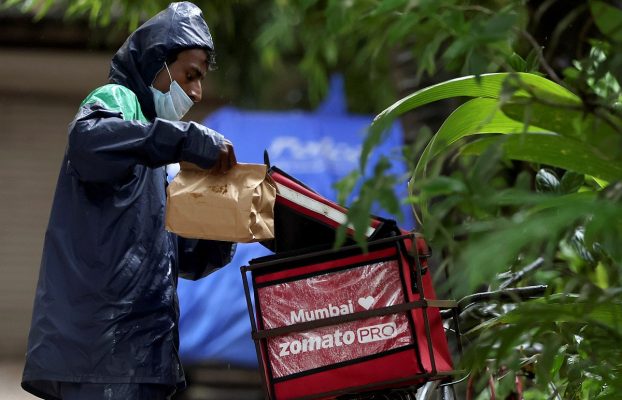 El ministro de finanzas propone tarjetas de identificación para trabajadores de conciertos, tarjetas de crédito vinculadas a UPI para vendedores ambulantes