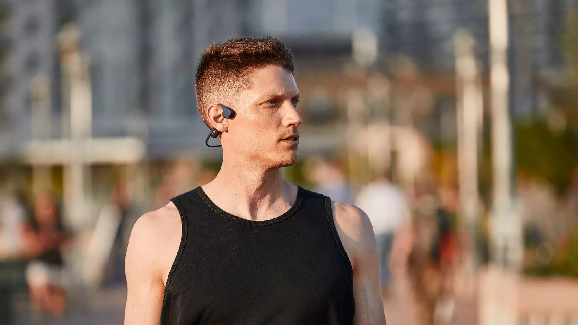 Samsung se propuso lanzar sus primeros auriculares de conducción de huesos en julio
