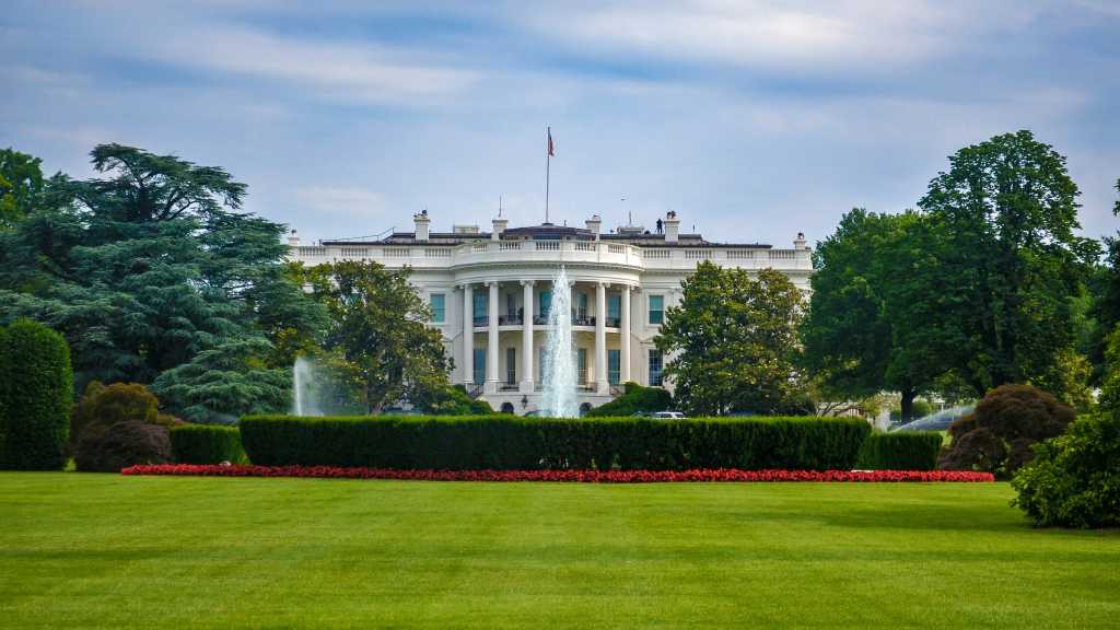 Trump cambia la preparación del ataque cibernético a los gobiernos estatales y locales a raíz de los recortes de compartir información
