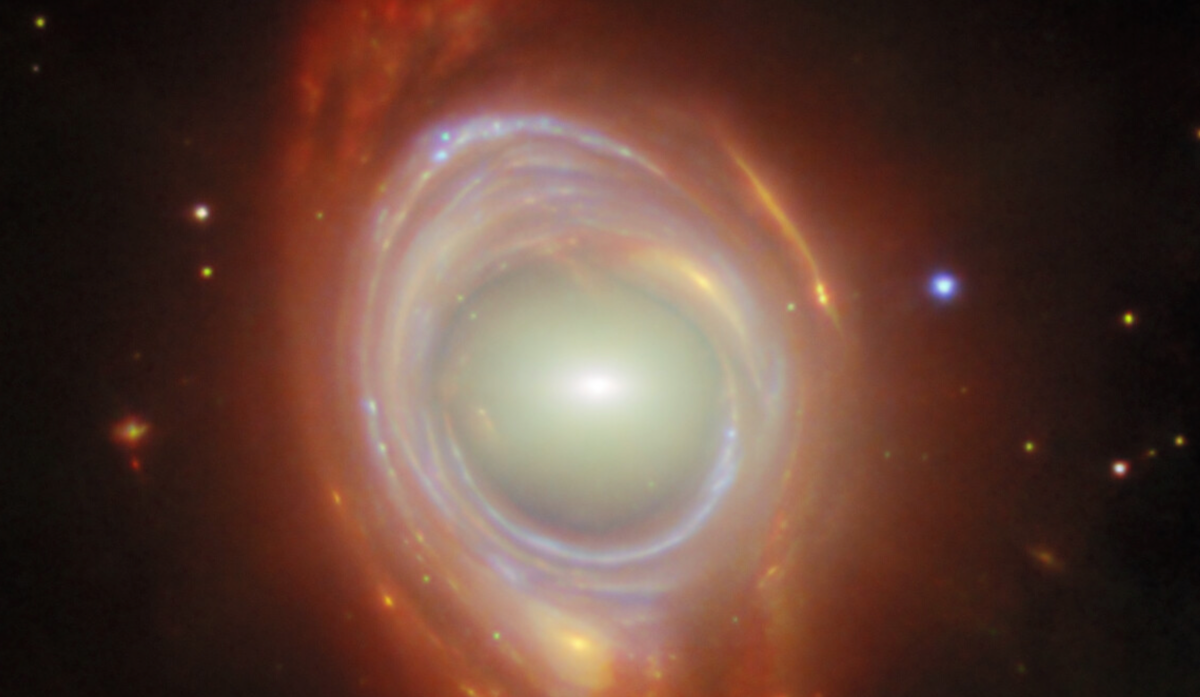 La última imagen del telescopio Webb muestra un fenómeno cósmico llamado An ‘Einstein Ring’