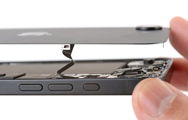 iPhone 16E reparado tan fácilmente como el iPhone 16