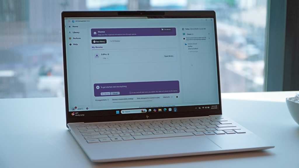 HP presenta la computadora portátil Aero Omnibook 7 Aero con CPU Ryzen AI