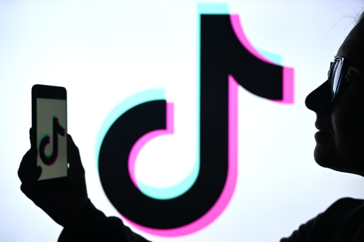 Tiktok se enfrenta a Google Maps al surgir reseñas en la pestaña Comentarios