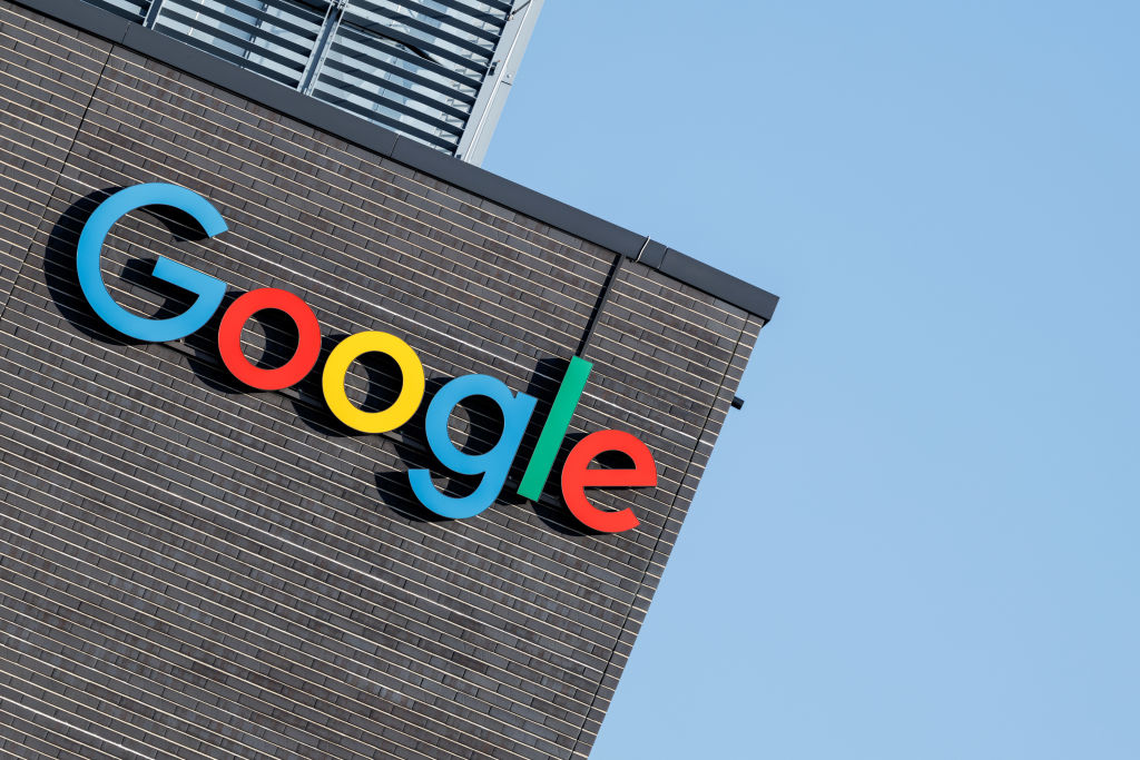 Google llama a las reglas debilitadas de derechos de autor y exportación en la propuesta de política de IA