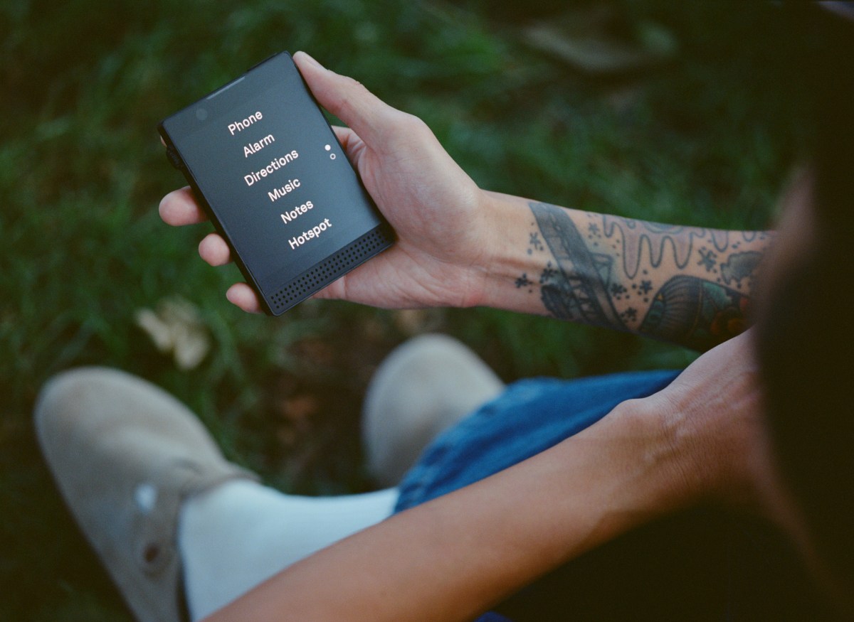 Minimalista Light Phone III se lanza el 27 de marzo