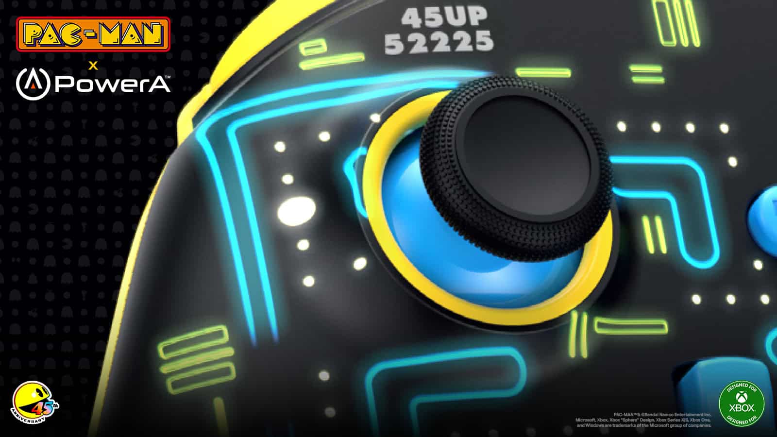 El controlador Xbox Pac-Man de PowerA brilla en la oscuridad