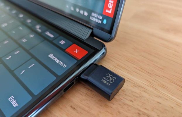 Cómo convertir una unidad flash USB en una consola de juegos portátil