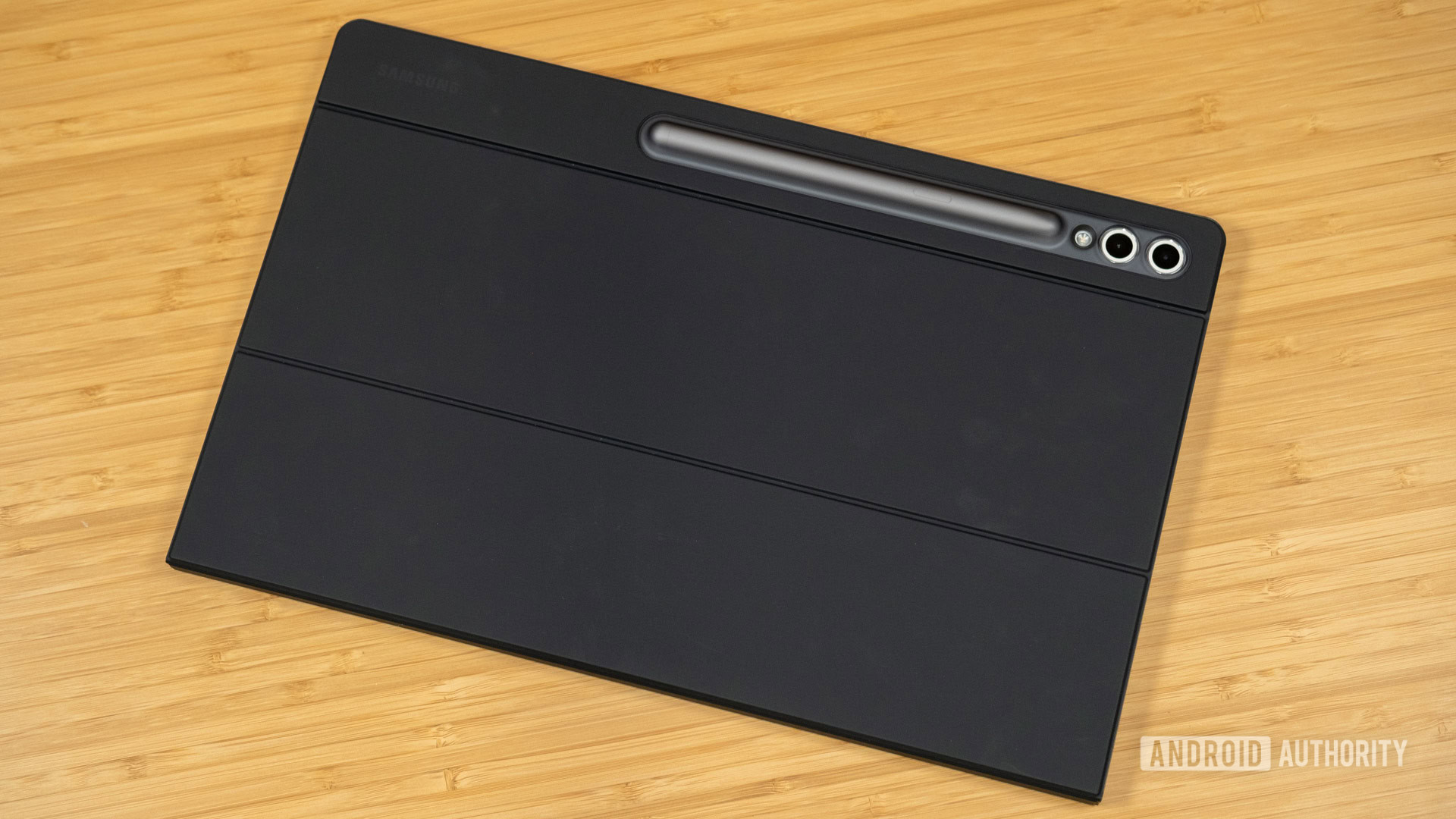 Aquí hay un vistazo temprano a los accesorios oficiales de Galaxy Tab S10 Fe de Samsung