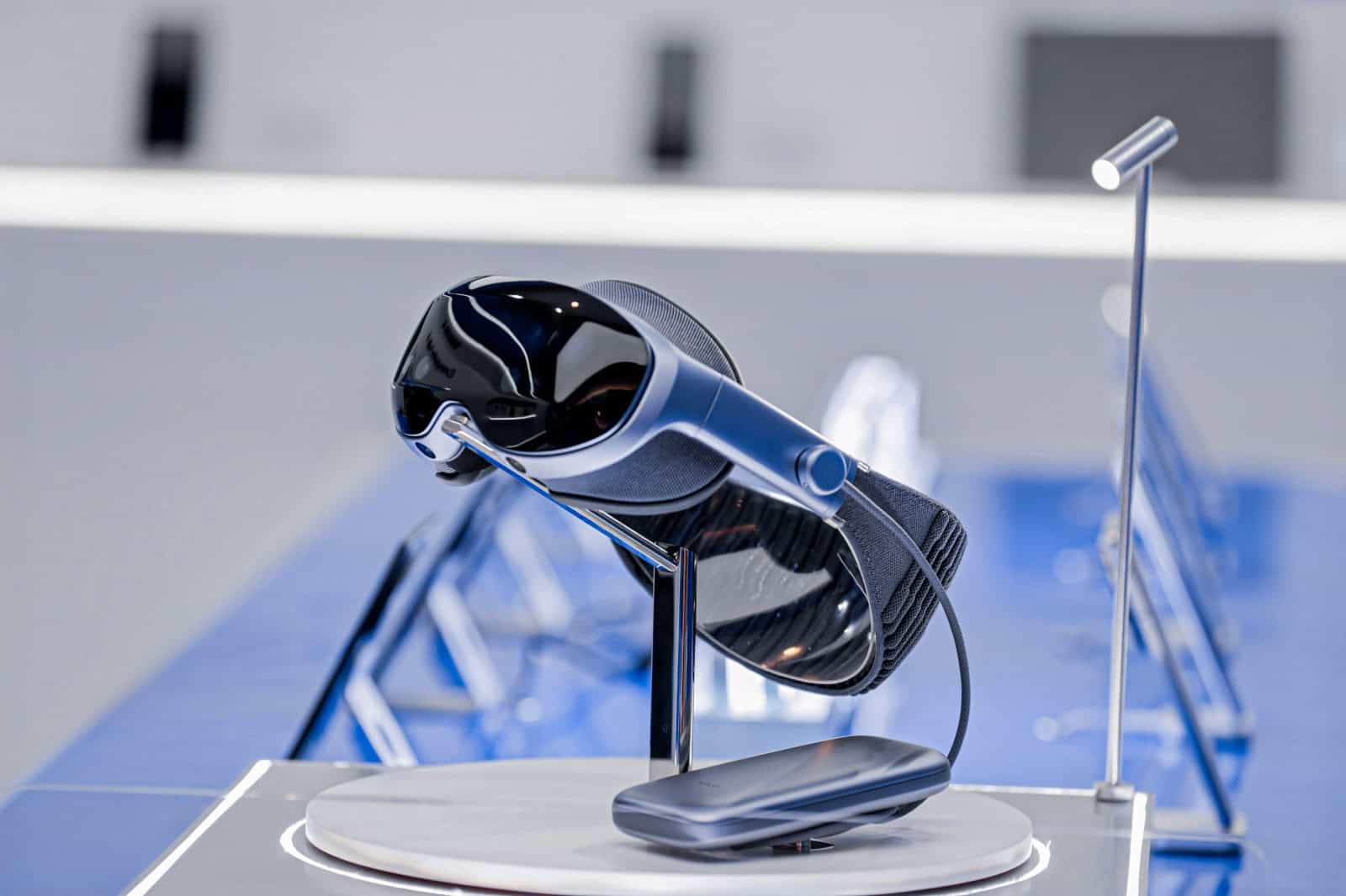 Vivo muestra su primer auricular MR, anuncia ‘Laboratorio de robótica’