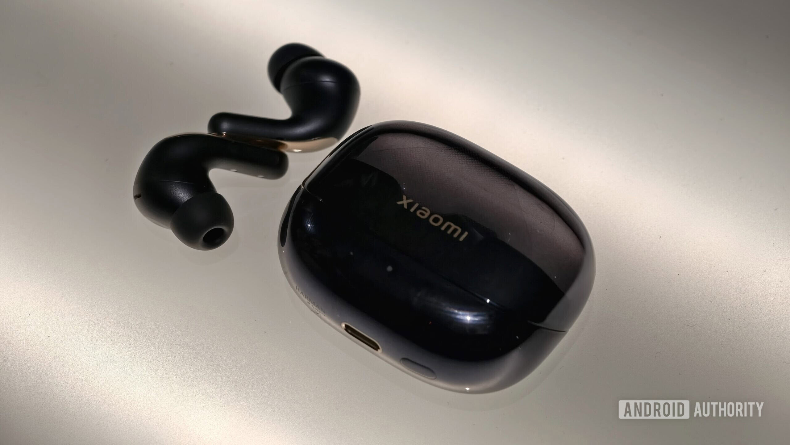 Estos nuevos auriculares inalámbricos usan Wi-Fi en lugar de Bluetooth, y aquí está por qué