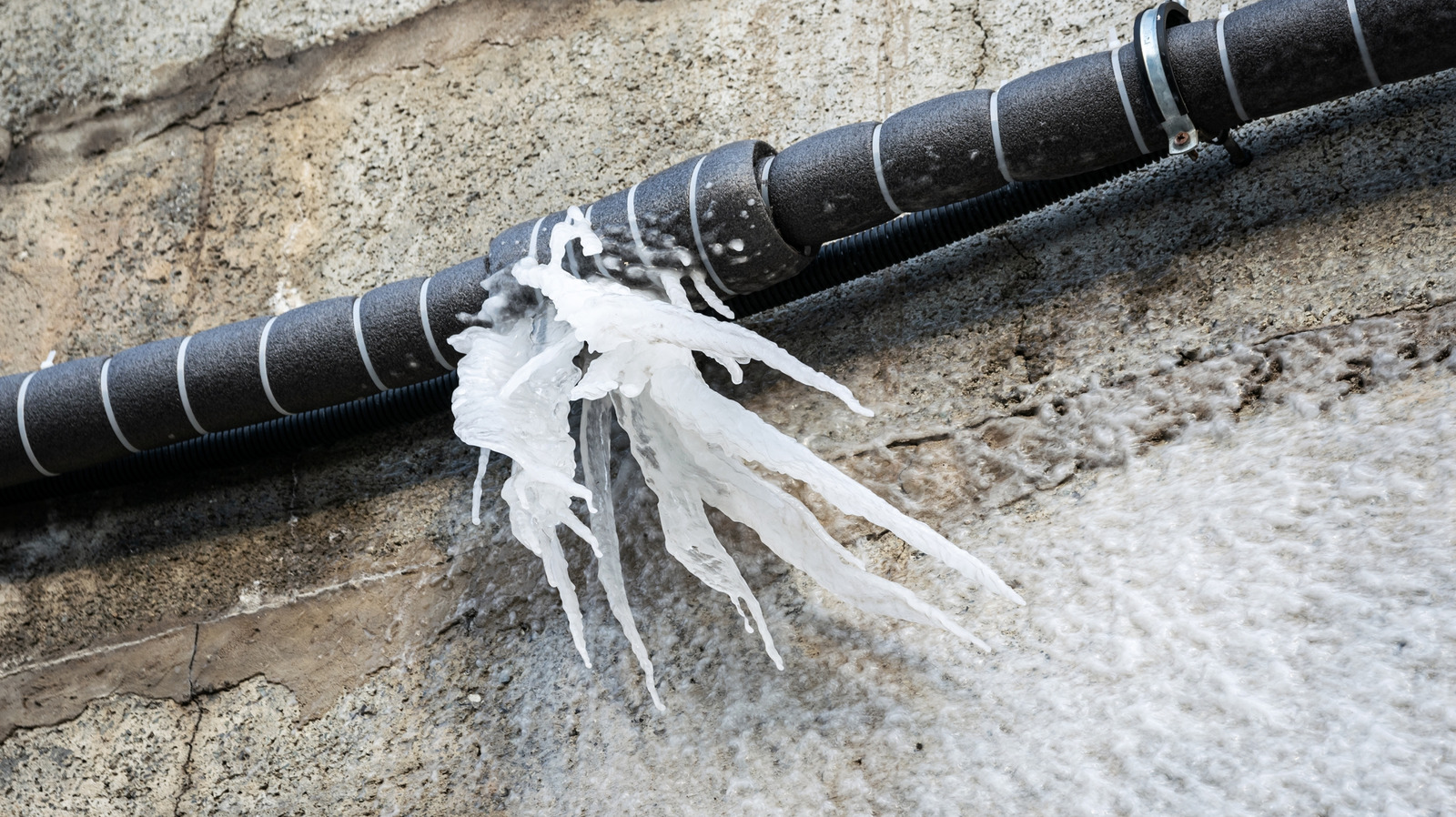 ¿Usando una pistola de calor para descongelar tuberías? 5 cosas que necesitas saber antes de hacerlo