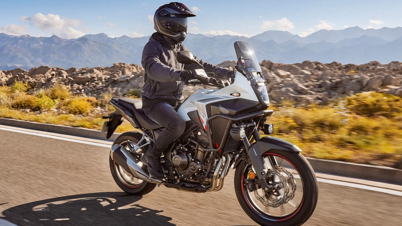 Honda CB500X vs. NX500: ¿Qué cambió Honda?