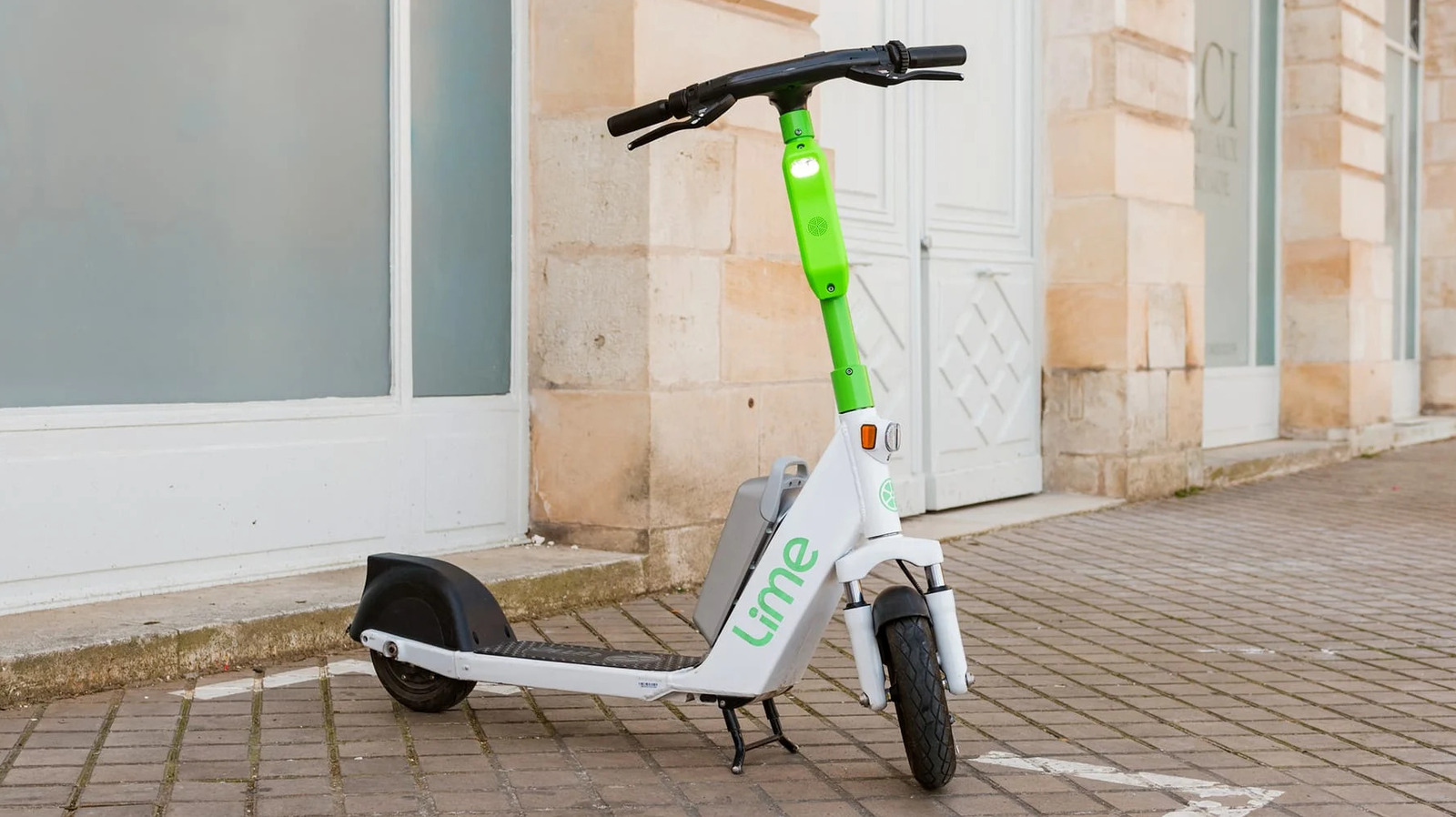 ¿Qué tan rápido van los scooters de lima? Un vistazo a su velocidad máxima