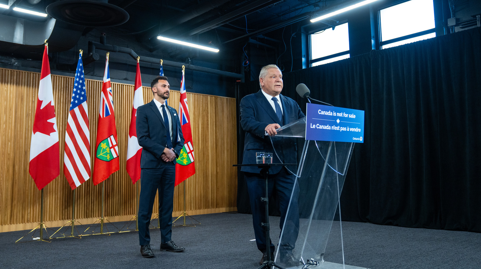 ¿Cuánta electricidad obtiene Estados Unidos de Canadá?