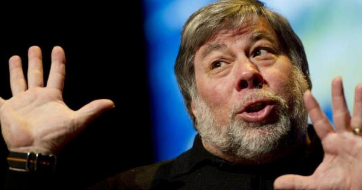 Steve Wozniak le da con todo a Elon Musk: «no sé que tiene en la cabeza»