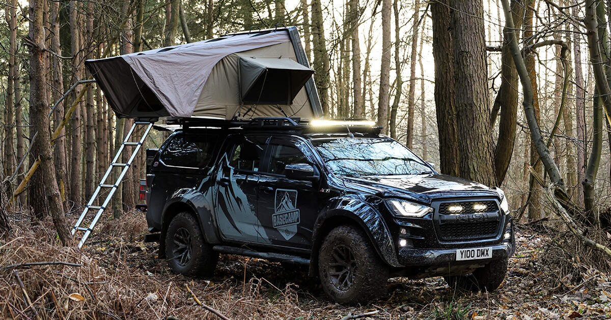 El campamento base AT35 reforzado de Isuzu está construido para acampar extremos