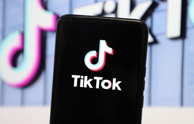 Los jefes de la tecnología de la UE creen que Tiktok está rompiendo las reglas de transparencia publicitaria