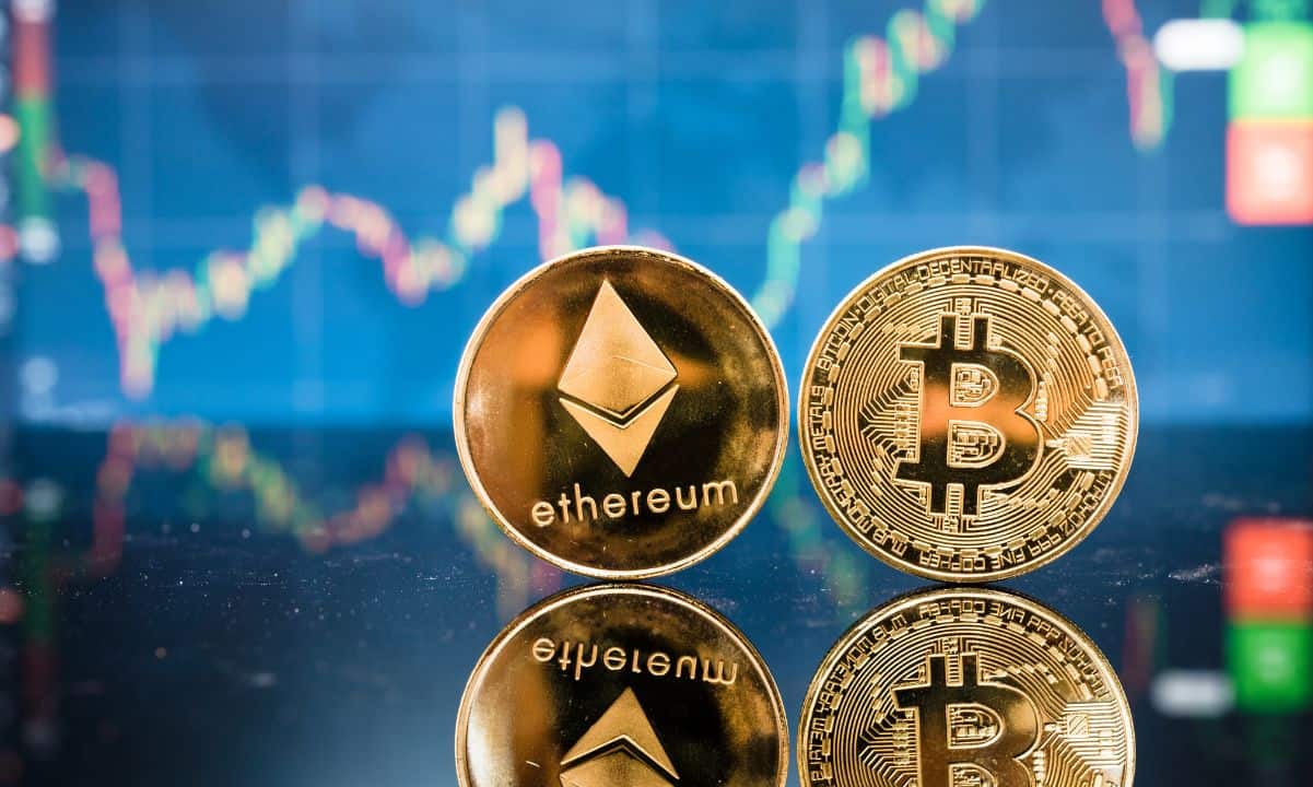 Mineros de Bitcoin y ballenas de Ethereum retiran su dinero mientras los precios suben
