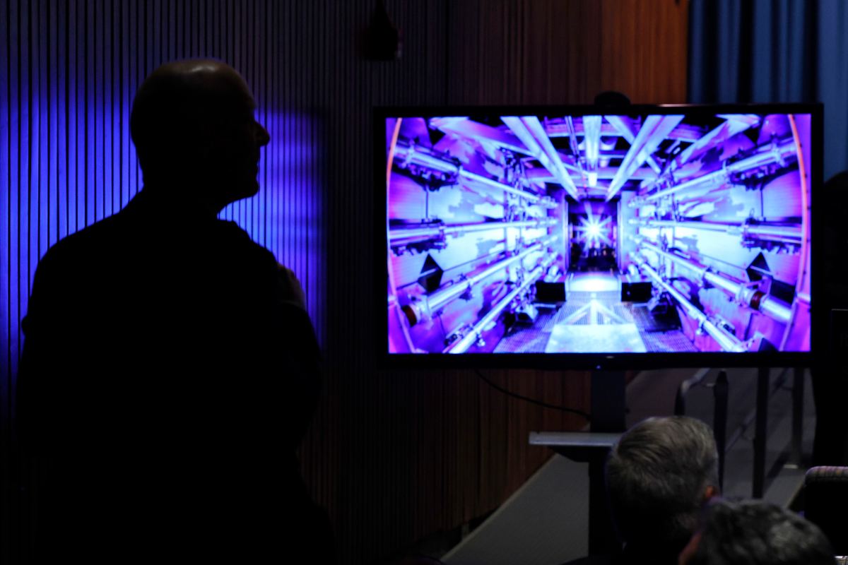Fusion Power tiene un problema de combustible; Hexium tiene una solución con láser