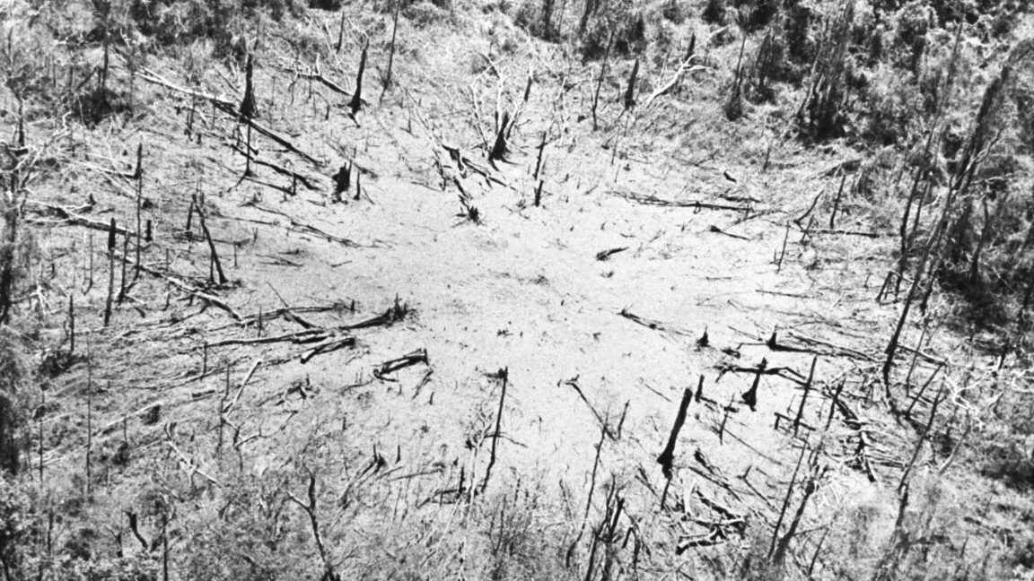50 años después, el entorno de Vietnam todavía lleva las cicatrices de la guerra