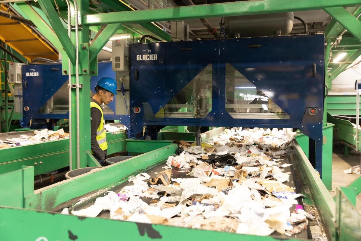 El glaciar respaldado por Amazon obtiene $ 16 millones para expandir su flota de reciclaje de robots