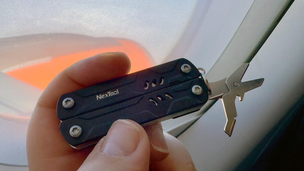 Dijeron que podía traer este multiTOOL aprobado por la TSA en un avión; así es como fue eso