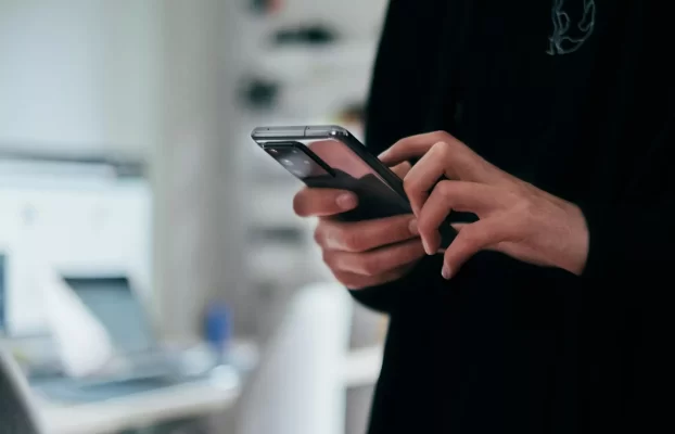 El mercado de teléfonos inteligentes se ralentiza en todo el mundo, Apple y Samsung aún lideran el paquete