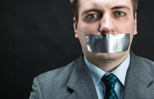 La era de debate abierta de Silicon Valley se desvanece a medida que las empresas se apresuran a la disidencia de los empleados