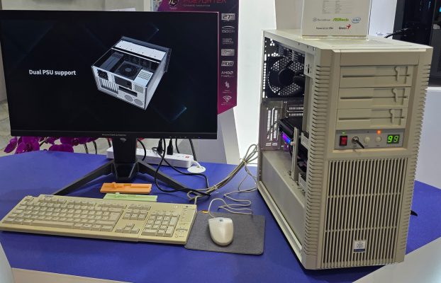 Silverstone está haciendo otro caso de estilo de los 80, esta vez una torre media
