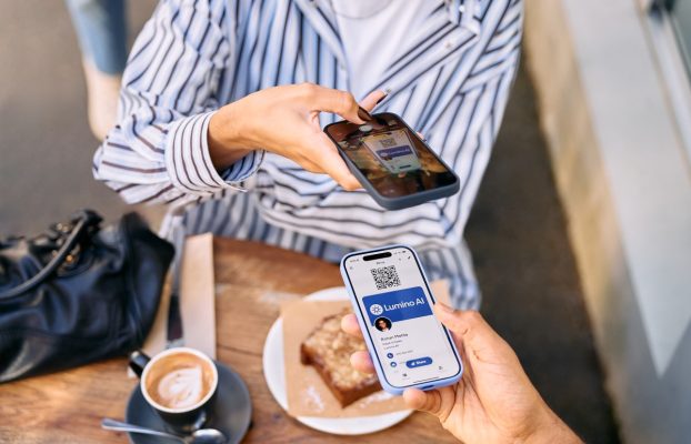 Blinq aterriza $ 25 millones para promover su misión de hacer que las tarjetas de visita pasen