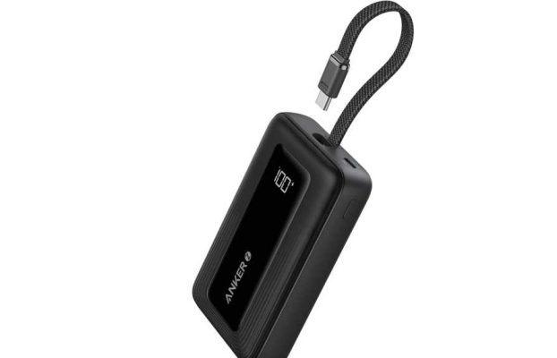 ¡Absurdo! El pequeño banco de energía de Anker con cable USB-C incorporado cuesta solo $ 13