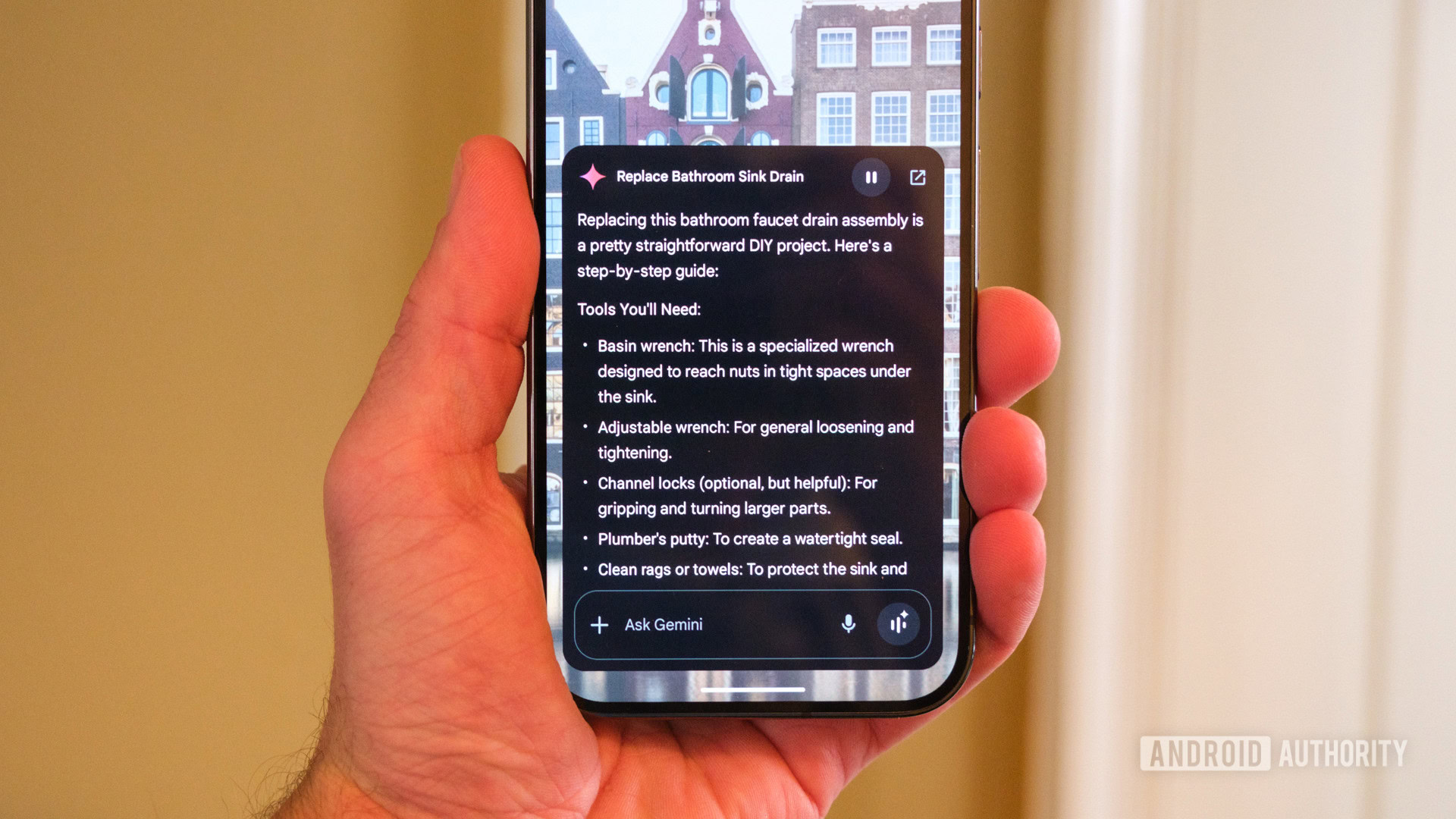 Seguro que parece que los chatbots están a punto de ingresar a su era publicitaria