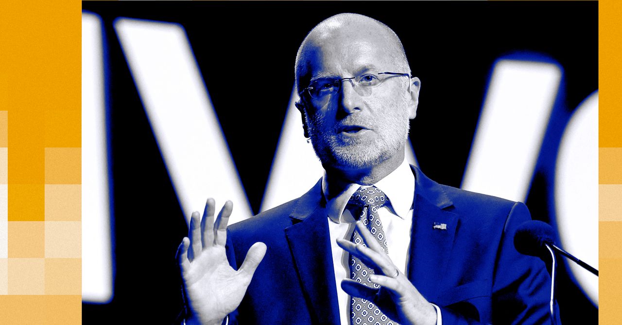 Brendan Carr está convirtiendo la FCC en la máquina de censura de MAGA