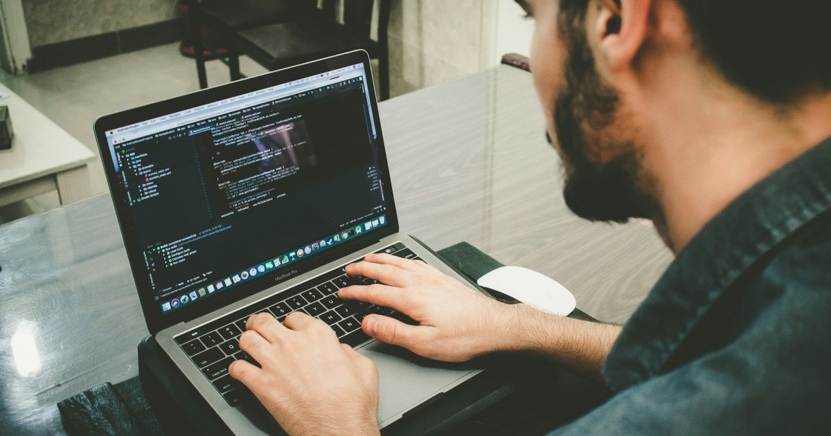 OpenAI crea Codex, la herramienta que podría dejar sin trabajo a los programadores