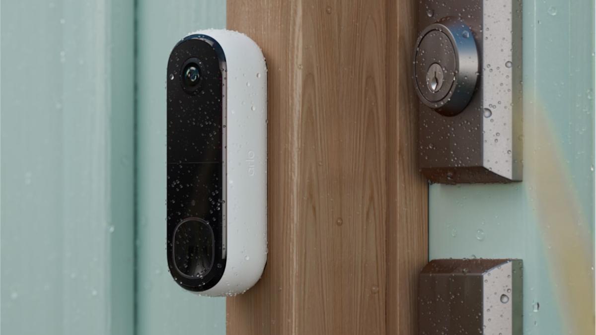 Arlo actualiza su sistema de seguridad para subtitular lo que las cámaras ven y detectan disparos
