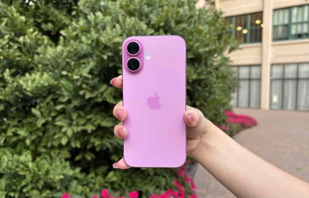 El nuevo iPhone 17 Air Fleugs sugiere cómo el teléfono súper delgado podría resolver sus posibles problemas de duración de la batería